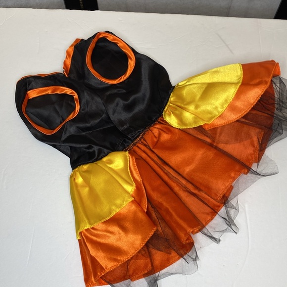 Beautiful Butterfly Dog Halloween Costume Rubie’s Pet Shop Boutique - Picture 8 of 10